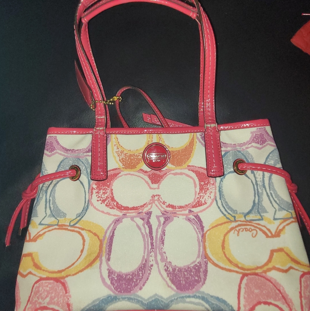 NWT Coach Wristlet - BONUS Coach purse! 🌟HOST PICK🌟 - Picture 2 of 6
